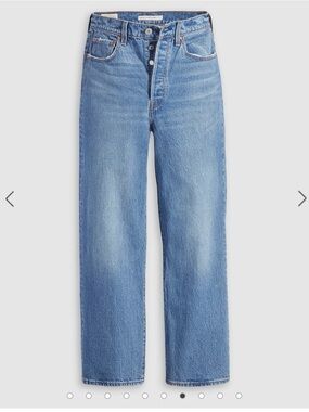 LEVI’S Rib cage high waisted jeans 👖